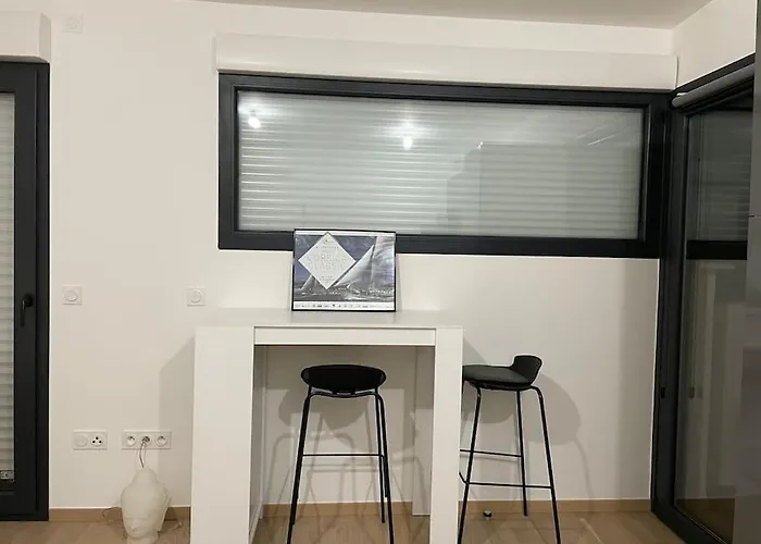 Parking Gratuit Grande Terrasse Proche Centre * Ajaccio (Corsica)