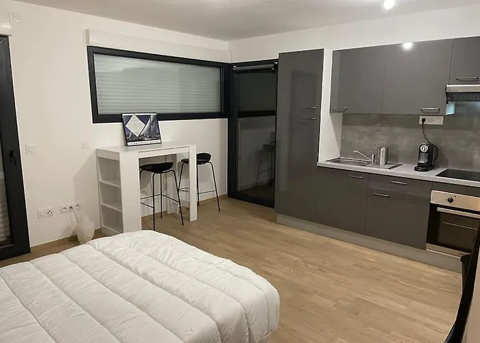 Apartamento Parking Gratuit Grande Terrasse Proche Centre Ajaccio (Corsica)