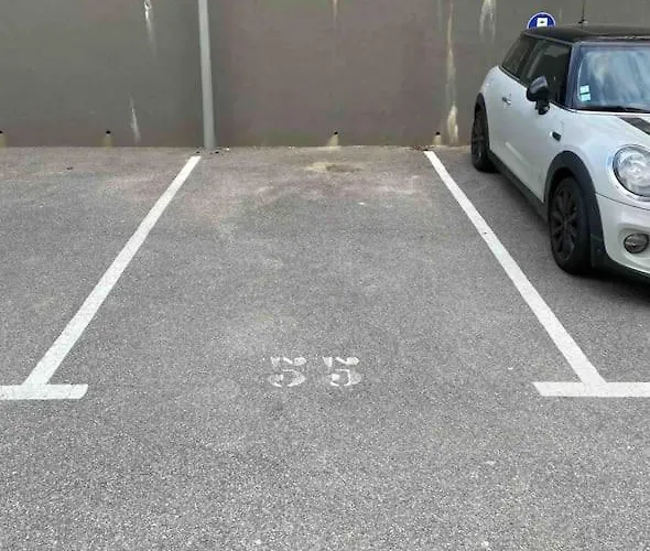 Parking Gratuit Grande Terrasse Proche Centre